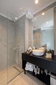 Ecoheaven Suites