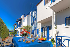 Vitoraki Evi