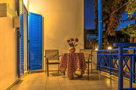 Vitoraki Evi