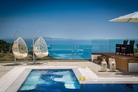 Wine Dark Sea Luxury Villa Artemis