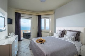 Wine Dark Sea Luxury Villa Artemis