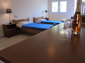 Yannis Residences
