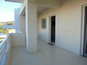 Yannis Residences