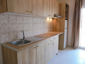 Yannis Residences