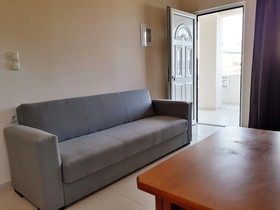 Yannis Residences