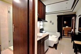 24 Seven Boutique Hotel