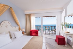 Alexander Beach Hotel & Village Resort