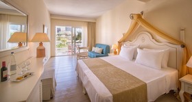 Alexander Beach Hotel & Village Resort