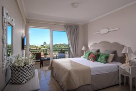 Ammos Apartments & Suites