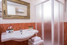 Ammos Apartments & Suites
