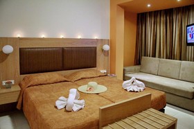 Bella Elena Apartments