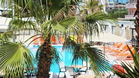 Bella Elena Apartments