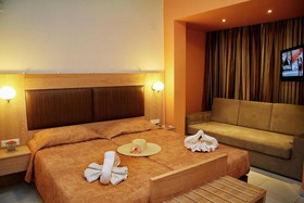 Bella Elena Apartments