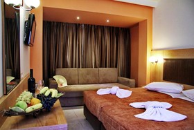 Bella Elena Apartments