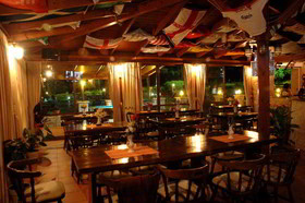 Danelis Studios & Apartments