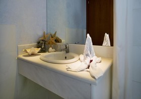 Hotel Golden Bay