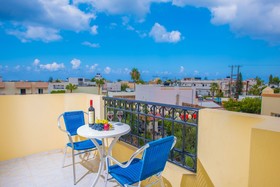 Irida Hotel Apartments by Estia