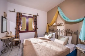 Irida Hotel Apartments by Estia