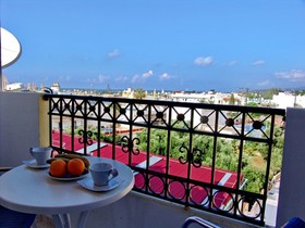 Irida Hotel Apartments by Estia