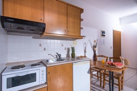 Irida Hotel Apartments by Estia