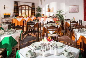 Malia Holidays Hotel