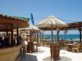 Enorme Ammos Beach