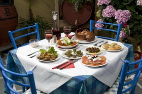 Malia Star Apartments & Taverna
