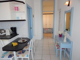 Malia Star Apartments & Taverna