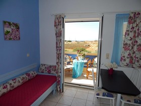 Malia Star Apartments & Taverna