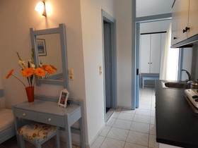 Malia Star Apartments & Taverna