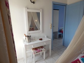 Malia Star Apartments & Taverna