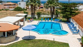 Manolis Apartments