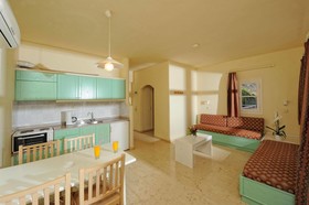 Manolis Apartments