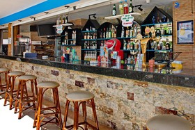 Maria Rousse Hotel