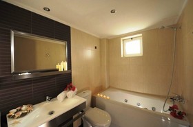 Meropi Hotel & Apartments