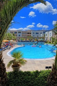 Meropi Hotel & Apartments