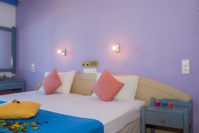 Nikos Hotel