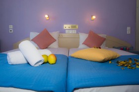 Nikos Hotel