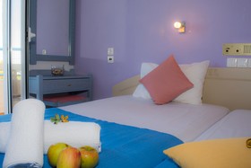 Nikos Hotel
