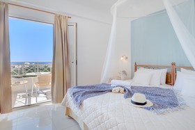 Notos Heights Hotel & Suites