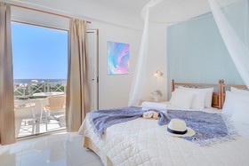 Notos Heights Hotel & Suites