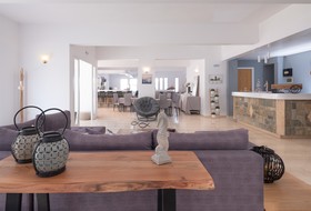 Pasiphae Hotel