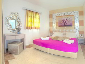Pyrgos Beach Malia Apartments