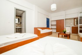 Cloud 9 Hotel