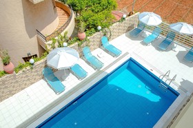 Cloud 9 Hotel