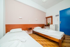 Cloud 9 Hotel
