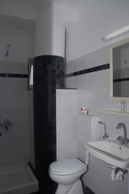 Sunshine Garden Apartments