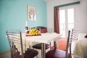 Theoni Apartment