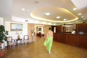 Triton Hotel