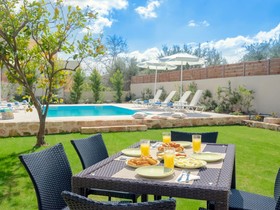 Villa Lucas